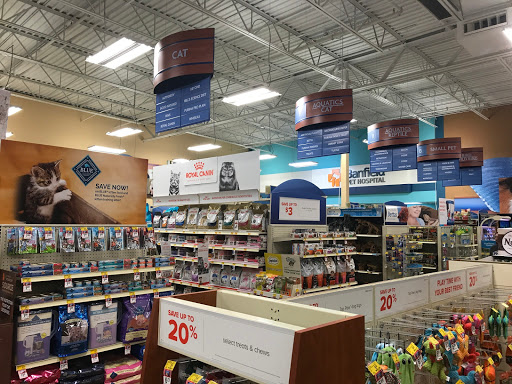 Pet Supply Store «PetSmart», reviews and photos, 131 Town Center Rd, King of Prussia, PA 19406, USA