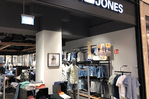 JACK & JONES