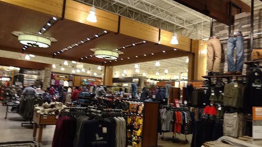 Outdoor Sports Store «Field & Stream», reviews and photos, 3851 Chapel Ln, Hoover, AL 35244, USA