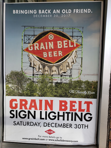 Liquor Store «River Liquor Store», reviews and photos, 2435 Marshall St NE, Minneapolis, MN 55418, USA