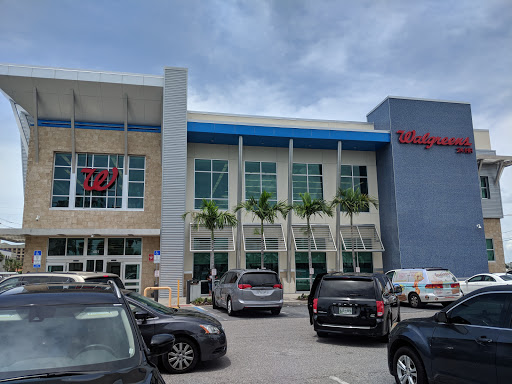 Drug Store «Walgreens», reviews and photos, 401 Poinsettia Ave, Clearwater Beach, FL 33767, USA