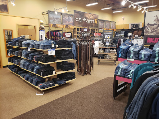 Animal Feed Store «Wilco Farm Store», reviews and photos, 2300 E Hancock St, Newberg, OR 97132, USA