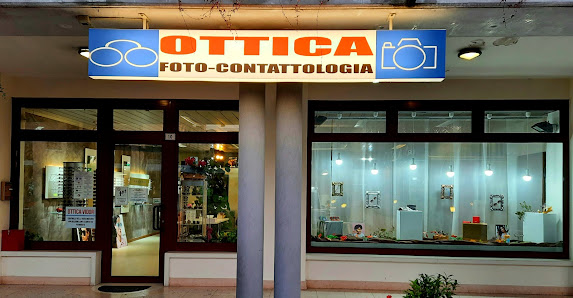 Ottica Vidor di Cavalli Anna Piazzale Capitello, 10, 31020 Vidor TV, Italia
