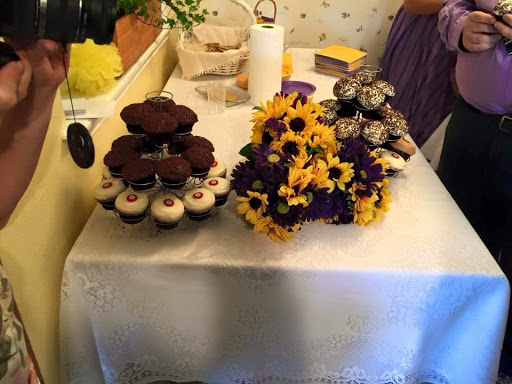 Florist «ROWLETT FLORIST & GIFTS», reviews and photos, 513 W State St, Garland, TX 75040, USA