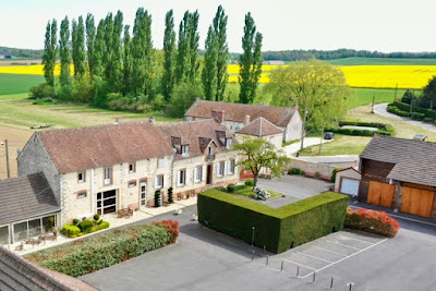 La Ferme Briarde - Hôtel : suites avec jacuzzi privatif à Augers-en-Brie