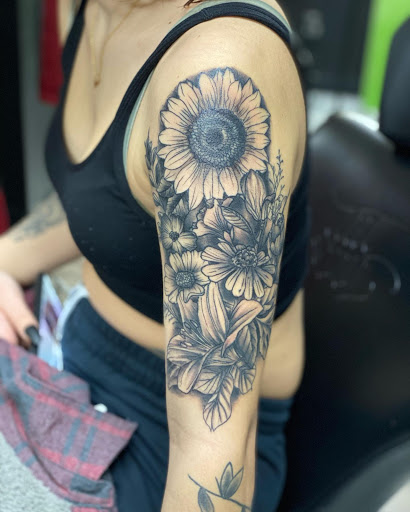 Tattoo Shop «East Providence Tattoo», reviews and photos, 2399 Pawtucket Ave, East Providence, RI 02914, USA