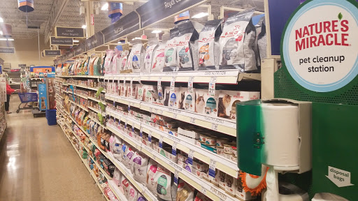 Pet Supply Store «PetSmart», reviews and photos, 3439 Princeton Rd, Hamilton, OH 45011, USA