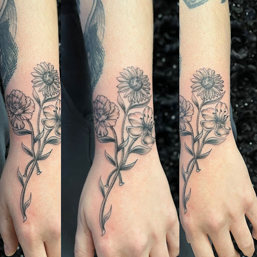 Explore great white shark tattoo ideas, creative tattoo ideas in Houston, available at 333 Tattoo Studio HTX