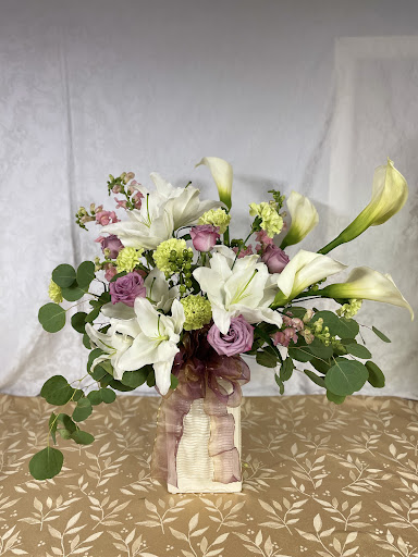 Florist «Elkton Florist», reviews and photos, 262 Florist Rd, Elkton, VA 22827, USA