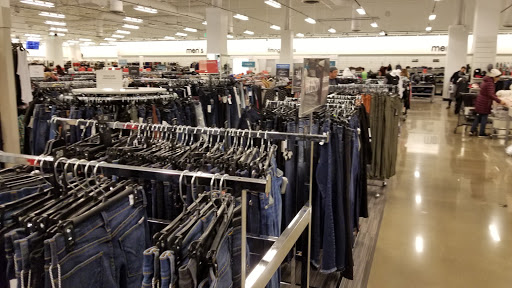 Department Store «Fashion Outlets of Chicago Nordstrom Rack», reviews and photos, 5220 Fashion Outlets Way #2325, Rosemont, IL 60018, USA