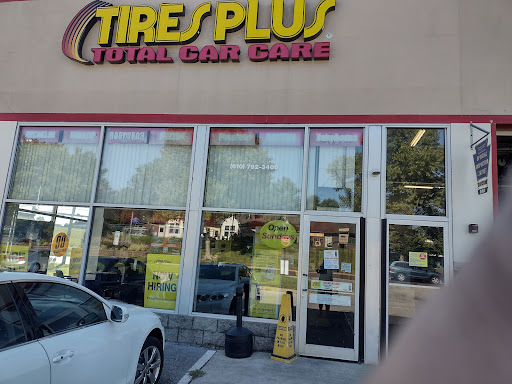 Tire Shop «Tires Plus», reviews and photos, 70 Buckwalter Rd #850, Royersford, PA 19468, USA