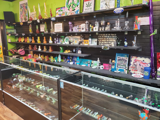 Tobacco Shop «Hypnotized Smoke Shop», reviews and photos, 2967 Patterson Rd, Florissant, MO 63031, USA