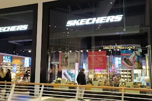 SKECHERS image