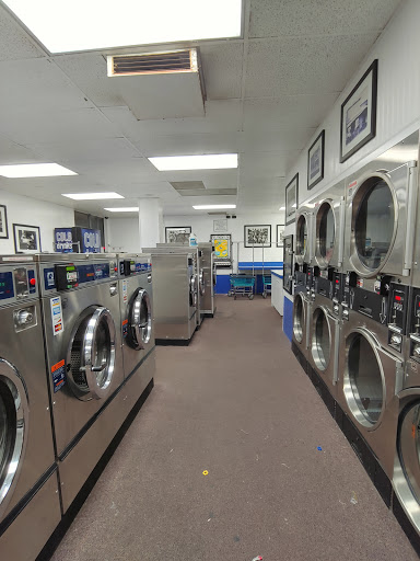 Laundromat «Naples Cleaners and Laundromat», reviews and photos, 5660 E 2nd St, Long Beach, CA 90803, USA