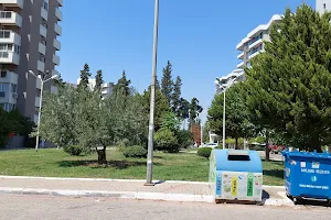 Asım Bezirci Parkı image