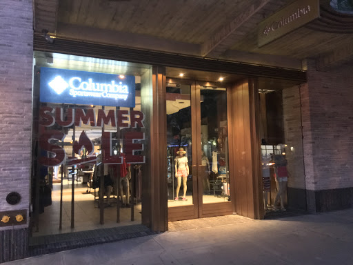 Sportswear Store «Columbia Sportswear NYC», reviews and photos, 345 W 14th St A, New York, NY 10014, USA
