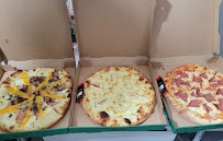 Plats et boissons du Pizzeria INSTANT PIZZA BEYNES - n°2