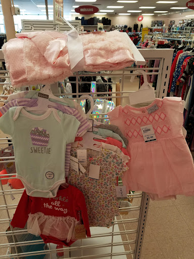 Shopping Mall «Calhoun Outlet Marketplace», reviews and photos, 455 Belwood Rd, Calhoun, GA 30701, USA