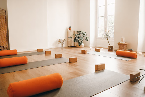 Cours de yoga Mouvement Yoga Studio Poitiers