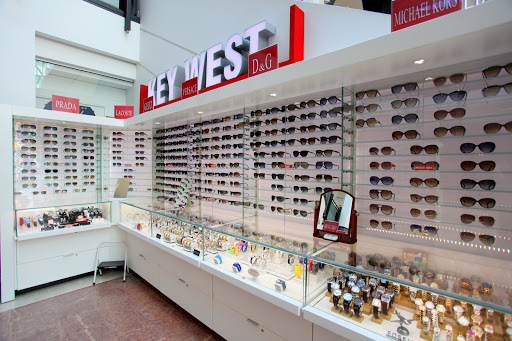 KEY WEST Place Laurier - Watches - Sunglasses - Jewelry