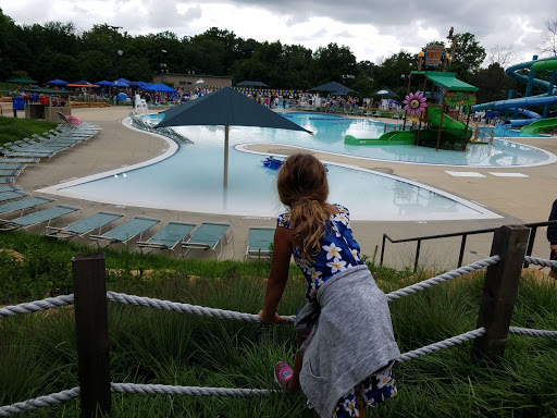 Swim Club «Crystal Lake Park Family Aquatic Center», reviews and photos, 1401 N Broadway Ave, Urbana, IL 61801, USA