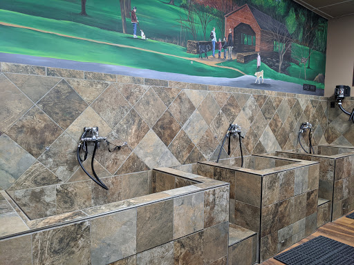 Pet Supply Store «Pet Valu», reviews and photos, 1305 West Seventh Street #28, Frederick, MD 21702, USA