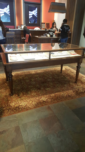 Jewelry Store «James Avery Jewelry», reviews and photos, 740 Kingwood Dr, Kingwood, TX 77339, USA