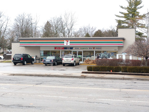 7-eleven Lansing