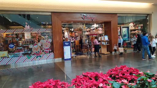 Toy Store «Disney Store», reviews and photos, 8687 N Central Expy, Dallas, TX 75225, USA
