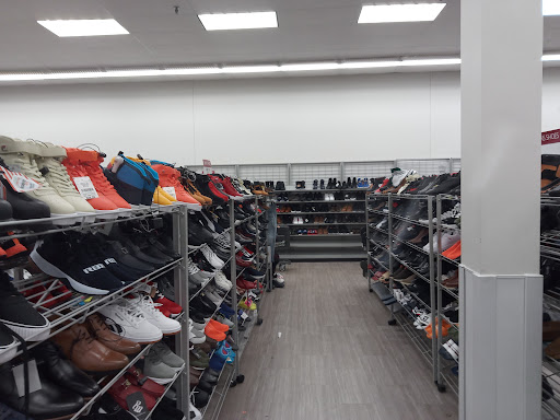 Clothing Store «Burlington Coat Factory», reviews and photos, 5766 Buford Hwy NE, Doraville, GA 30340, USA