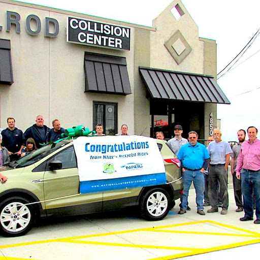 Auto Body Shop «Axelrod Collision Center», reviews and photos, 4850 Brookpark Rd, Cleveland, OH 44134, USA