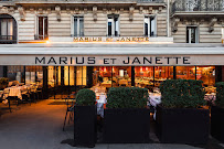Photos du propriétaire du Restaurant de fruits de mer Marius et Janette à Paris - n°1