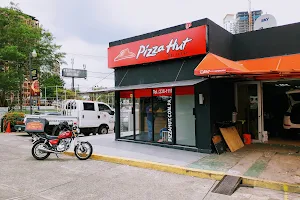 Pizza Hut image