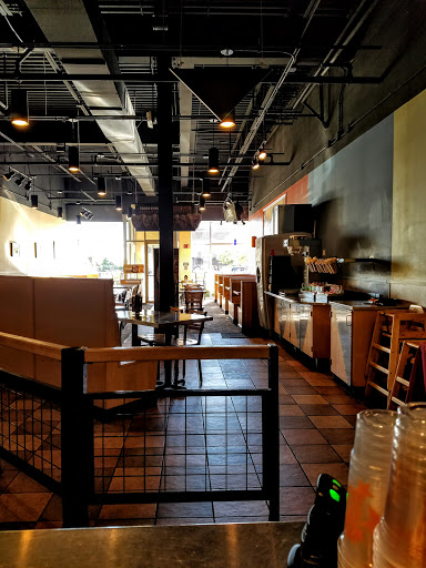 Mexican Restaurant «QDOBA Mexican Eats», reviews and photos, 1408 E Golf Rd A, Schaumburg, IL 60173, USA