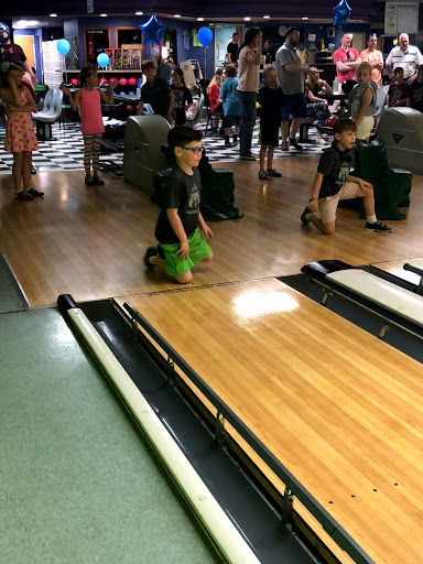Bowling Alley «Mouse Trap Lanes», reviews and photos, 2051 Dennisville-Petersburg Rd, Woodbine, NJ 08270, USA
