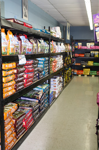 Pet Supply Store «Pet Source», reviews and photos, 1927 Spartanburg Hwy, Hendersonville, NC 28792, USA