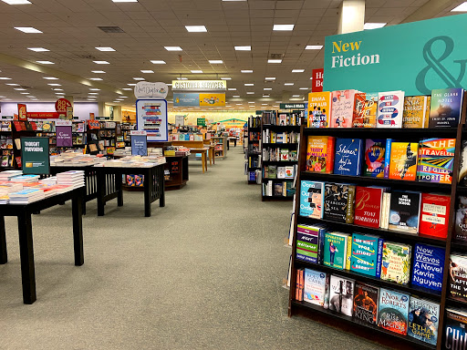 Book Store «Barnes & Noble», reviews and photos, 614 S Meadow St, Ithaca, NY 14850, USA