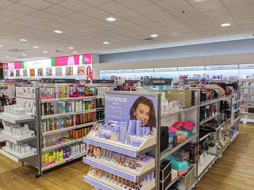 Hair Salon «Ulta Beauty», reviews and photos, 641 E Boughton Rd #100, Bolingbrook, IL 60440, USA