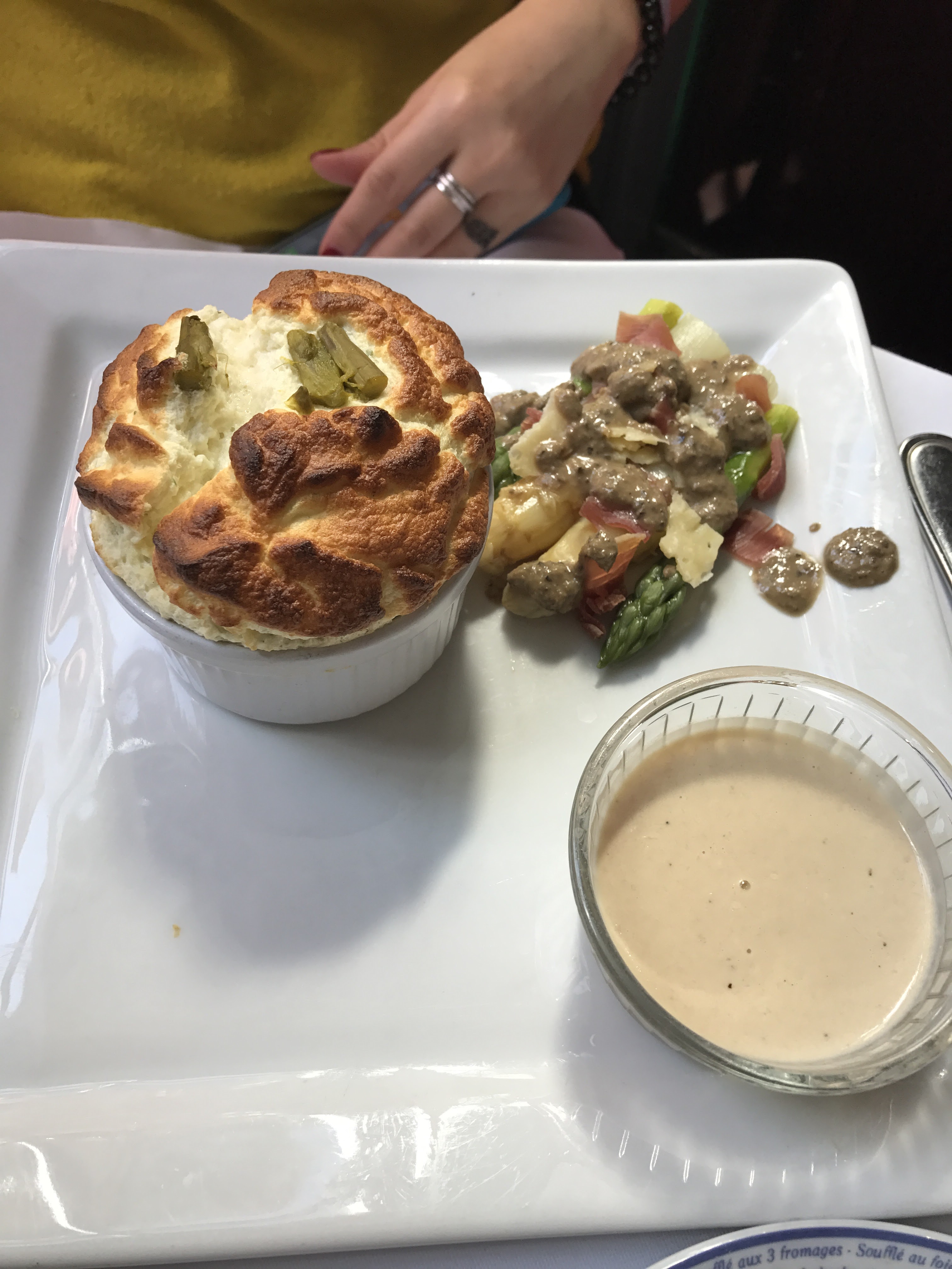 Photo n° 6 de l'avis de michelle.e fait le 27/04/2018 à 03:54