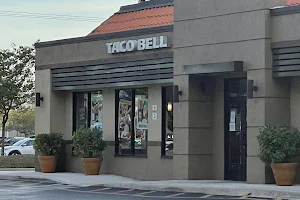 Taco Bell image