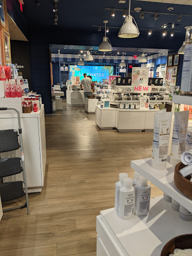 Beauty Supply Store «Bath & Body Works», reviews and photos, 3506 Capital City Mall Dr, Camp Hill, PA 17011, USA