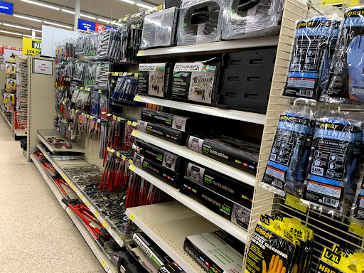 Hardware Store «Harbor Freight Tools», reviews and photos, 1821 S Sherwood Forest Blvd, Baton Rouge, LA 70816, USA