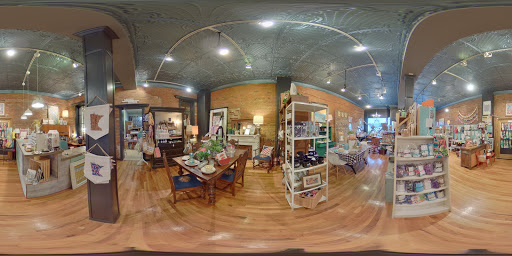 Furniture Store «Salvage Sisters LLC.», reviews and photos, 613 N Riverfront Dr, Mankato, MN 56001, USA