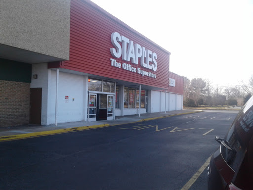 Office Supply Store «Staples», reviews and photos, 1 Chestnut Hill Plaza, Newark, DE 19713, USA