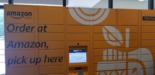 Shopping Mall «The Plaza at Shelter Cove Shopping Center», reviews and photos, 50 Shelter Cove Ln, Hilton Head Island, SC 29928, USA