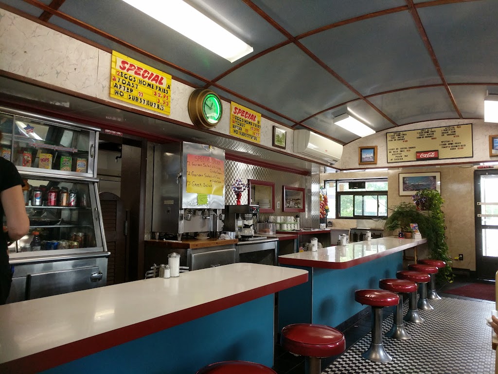 Right Spot Restaurant 02860