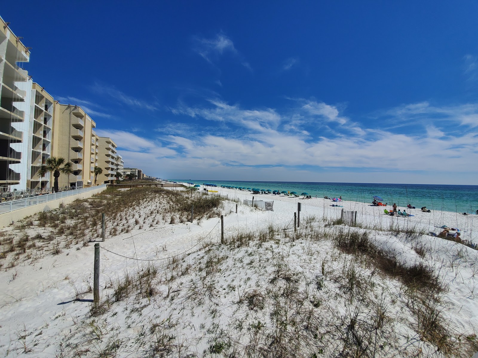 Fotografie cu Plaja Okaloosa Island cu nivelul de curățenie înalt