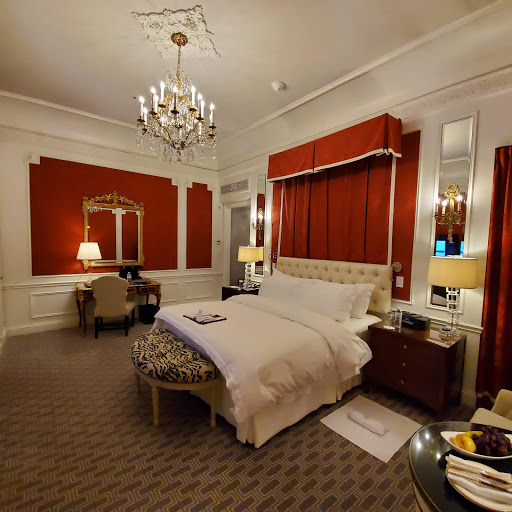 Hotel «The St. Regis New York», reviews and photos