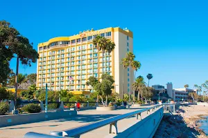 Crowne Plaza Ventura Beach, an IHG Hotel image