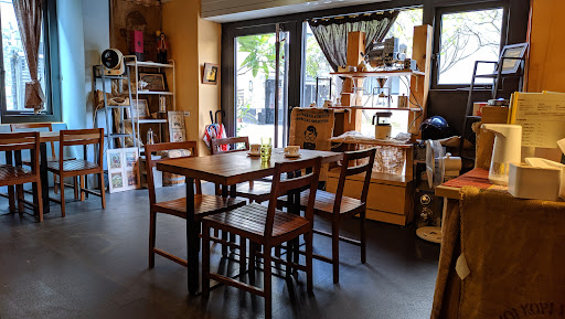 哈維卡咖啡烘焙館